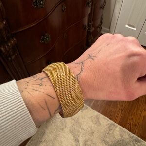 Elegant Gold Mesh Bracelet for Women